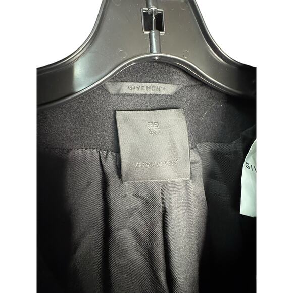 Givenchy NWT Oversized Asymmetric Cropped Double Breasted Wool Coat Size 44 - Picture 4 of 10